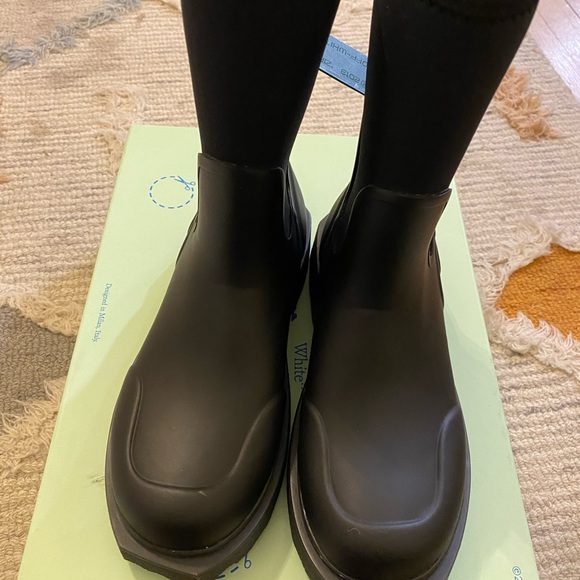 Off-White Sponge Rubber Rain Boots size 37 - Picture 2 of 12